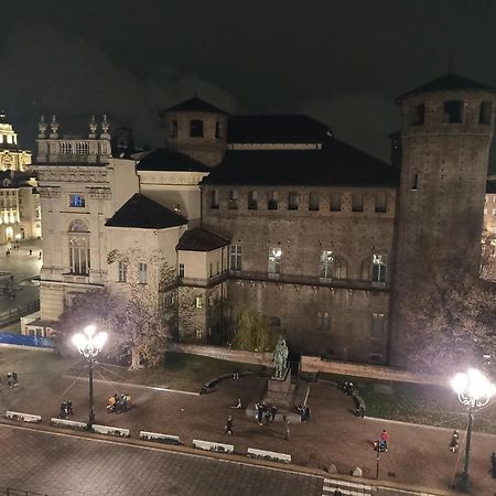 Appartamento Nel Cuore Di Torino Centro Turim Exterior foto